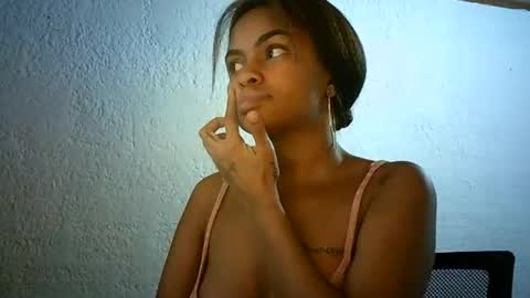 Bella online show from March 11, 2025, 8:52 am