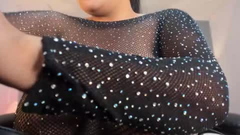 bellaboobs_ online show from November 17, 2025, 8:14 pm