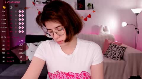 hello guys im Bella online show from November 28, 2025, 2:25 am