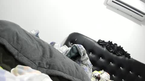 carolain vinasco online show from December 3, 2024, 12:02 am