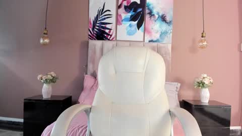 Bella Clair online show from February 1, 2025, 8:58 pm