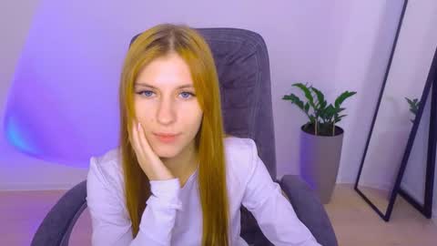 BellaFoxi online show from October 28, 2025, 12:41 pm