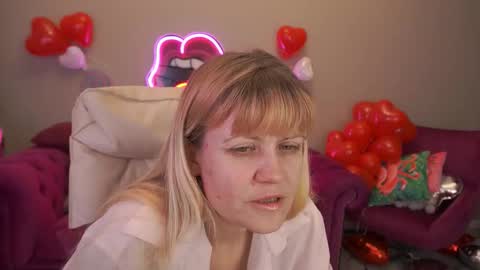 Snapshot of bellalapetit chatting on February 15, 2026, 2:41 am Bella online show from February 15, 2026, 2:41 am