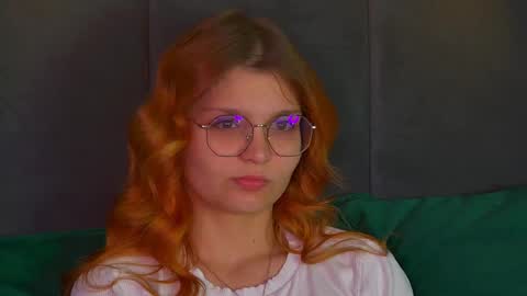 BellaMarebelle online show from October 5, 2025, 4:22 am