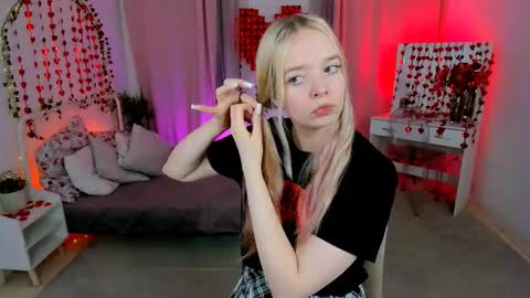 Bella online show from February 10, 2026, 1:15 pm