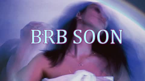 bellaparker_ online show from April 3, 2026, 10:24 am