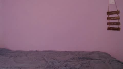 bellaqueen0701 online show from February 11, 2025, 9:53 am