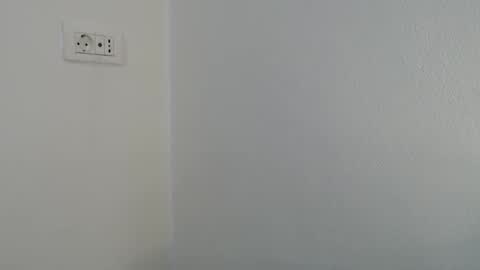 bellaqueen0701 online show from February 18, 2025, 2:38 am