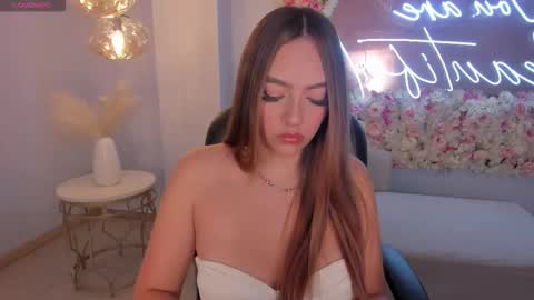 Snapshot of bellarosex1 chatting on September 11, 2025, 3:39 am Bella Rose online show from September 11, 2025, 3:39 am