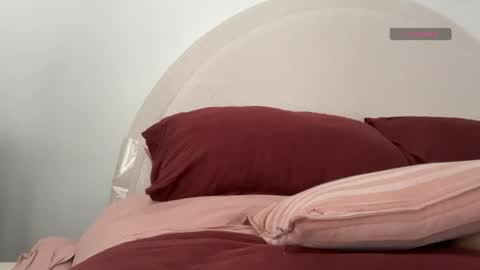 Isabella Ryder online show from April 1, 2026, 8:50 pm