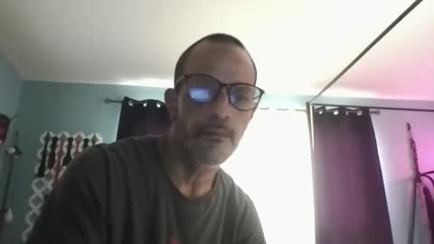 Snapshot of bellaskeykeeper chatting on May 7, 2026, 7:30 pm Bellaskeykeeper online show from May 7, 2026, 7:30 pm