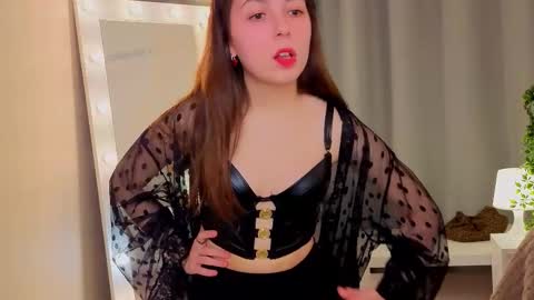 Bella online show from March 6, 2026, 5:37 am