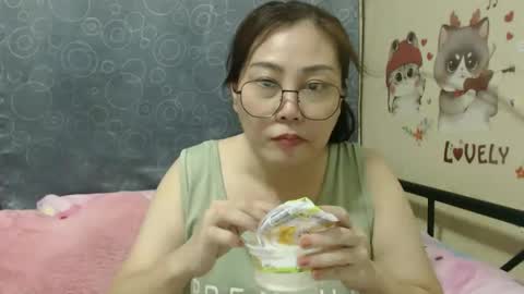 Snapshot of bellbabe chatting on March 10, 2025, 5:54 am Bella online show from March 10, 2025, 5:54 am