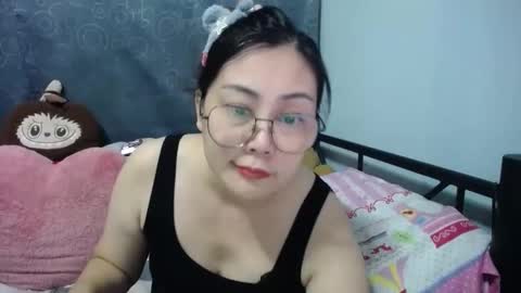 Snapshot of bellbabe chatting on October 15, 2025, 10:10 pm Bella online show from October 15, 2025, 10:10 pm