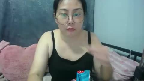 Snapshot of bellbabe chatting on November 7, 2025, 11:49 pm Bella online show from November 7, 2025, 11:49 pm