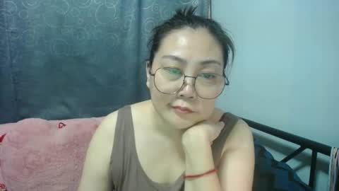 Bella online show from May 4, 2026, 11:50 am
