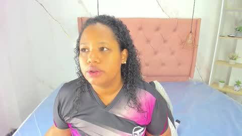 Snapshot of belle_brunette chatting on February 6, 2026, 11:24 am belle online show from February 6, 2026, 11:24 am