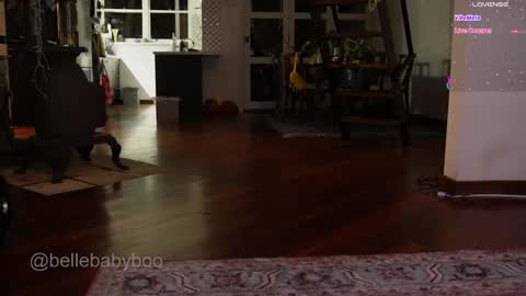 Snapshot of bellebabyboo chatting on February 15, 2026, 1:09 pm BELLE online show from February 15, 2026, 1:09 pm