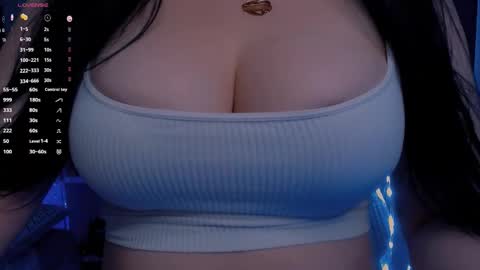 Hello I am kind friendly and cute girl online show from October 18, 2025, 9:15 pm