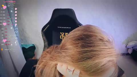 Snapshot of bellezza_ chatting on November 8, 2025, 12:22 am Your Annabelle Wolf online show from November 8, 2025, 12:22 am