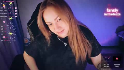 Snapshot of bellezza_ chatting on December 1, 2025, 2:55 pm Your Annabelle Wolf online show from December 1, 2025, 2:55 pm