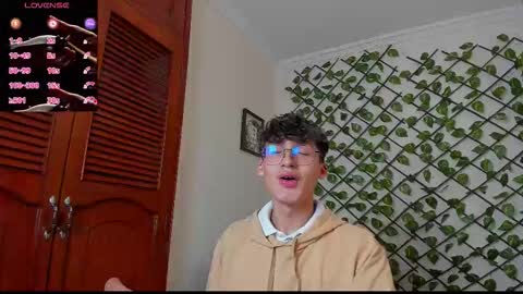 Neon online show from November 28, 2025, 12:08 pm