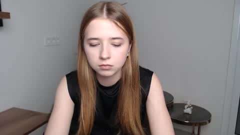 bellochka_ online show from December 4, 2025, 1:09 pm