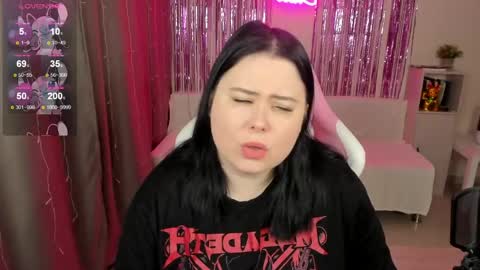 LinaBoo online show from April 20, 2026, 6:16 am