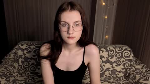 Snapshot of bemine_bemine chatting on February 16, 2026, 2:18 am bemine_bemine online show from February 16, 2026, 2:18 am