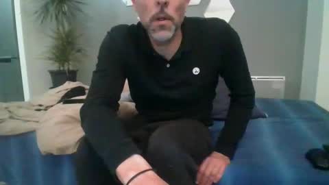 benbare13 online show from January 15, 2025, 10:02 pm