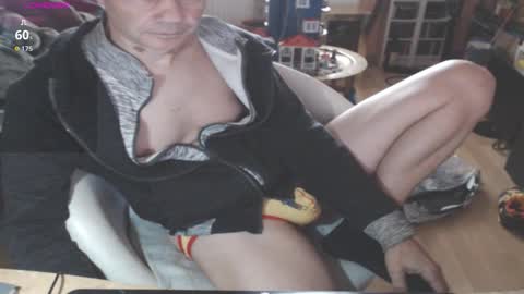 benijamin online show from October 13, 2025, 8:47 am