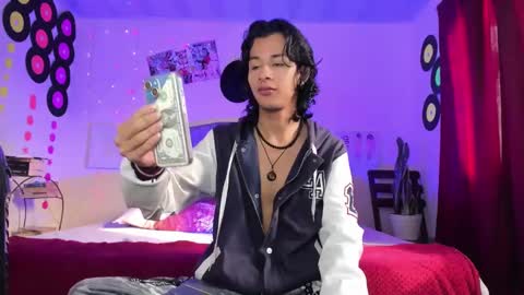 benjamin_fiore online show from March 8, 2025, 1:03 pm