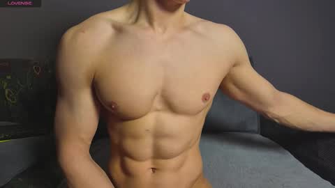 Snapshot of benjaminbond chatting on November 23, 2025, 6:24 am benjaminkarl02 online show from November 23, 2025, 6:24 am