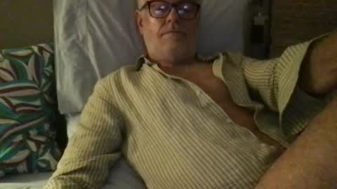 Hot Ben online show from May 12, 2026, 11:57 pm