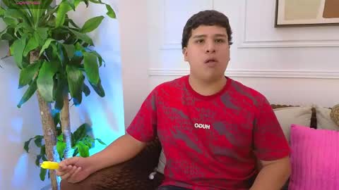 bennett_alejoo online show from May 22, 2026, 7:30 pm