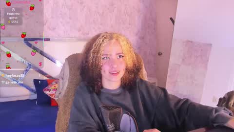 benny_wilson online show from December 16, 2025, 4:17 am