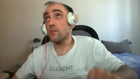 bentish online show from September 28, 2025, 8:52 am