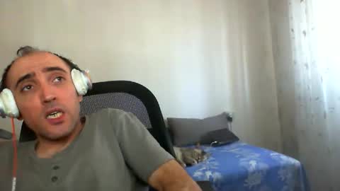 bentish online show from October 13, 2025, 8:03 am