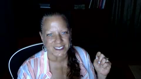 DeniseDavid online show from April 3, 2026, 2:09 am