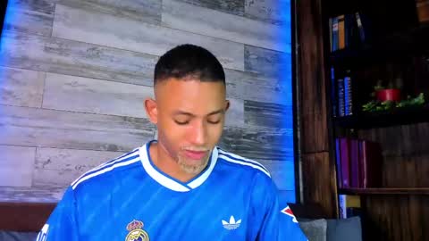 bento_fox online show from April 16, 2026, 5:08 am