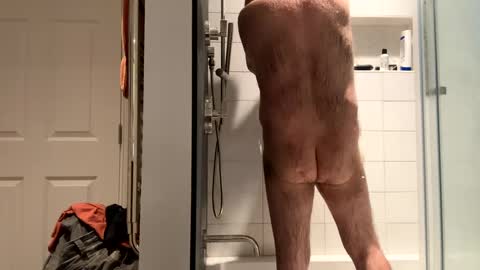 benz10001 online show from September 10, 2025, 11:32 am