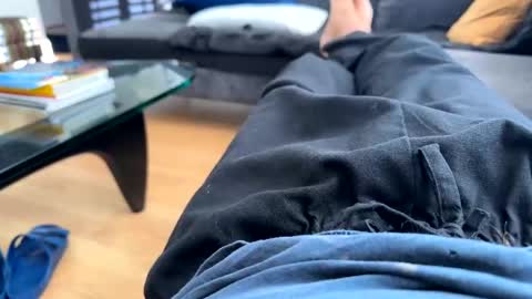 benz10001 online show from September 21, 2025, 12:51 pm