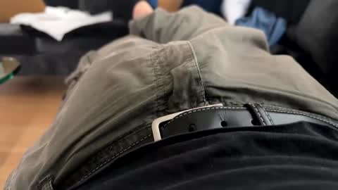 benz10001 online show from April 12, 2026, 9:09 pm