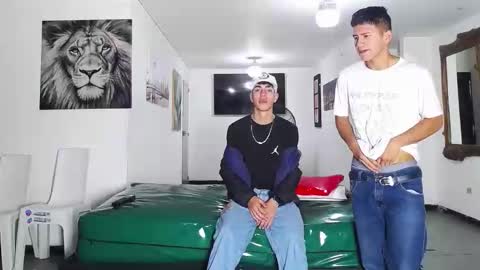 benz boys online show from September 11, 2025, 11:32 am