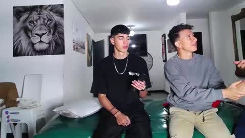 benz boys online show from September 17, 2025, 11:34 am