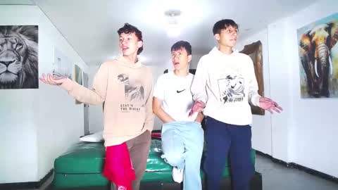 benz boys online show from October 10, 2025, 12:04 pm