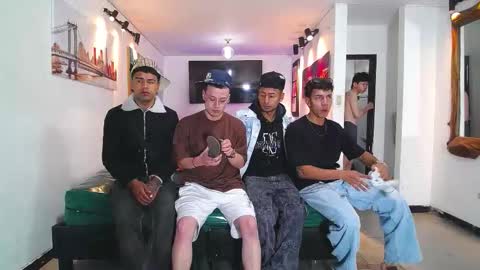 benz boys online show from November 23, 2025, 11:54 am