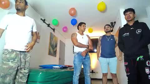 benz boys online show from February 15, 2026, 12:36 pm