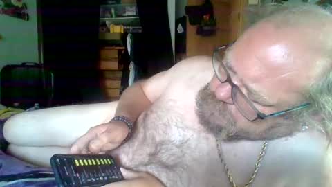 Snapshot of bergeeric1970 chatting on September 12, 2025, 1:33 pm bergeeric1970 online show from September 12, 2025, 1:33 pm