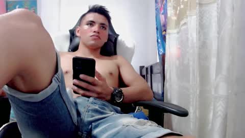 Bergon77 online show from February 4, 2025, 7:00 pm